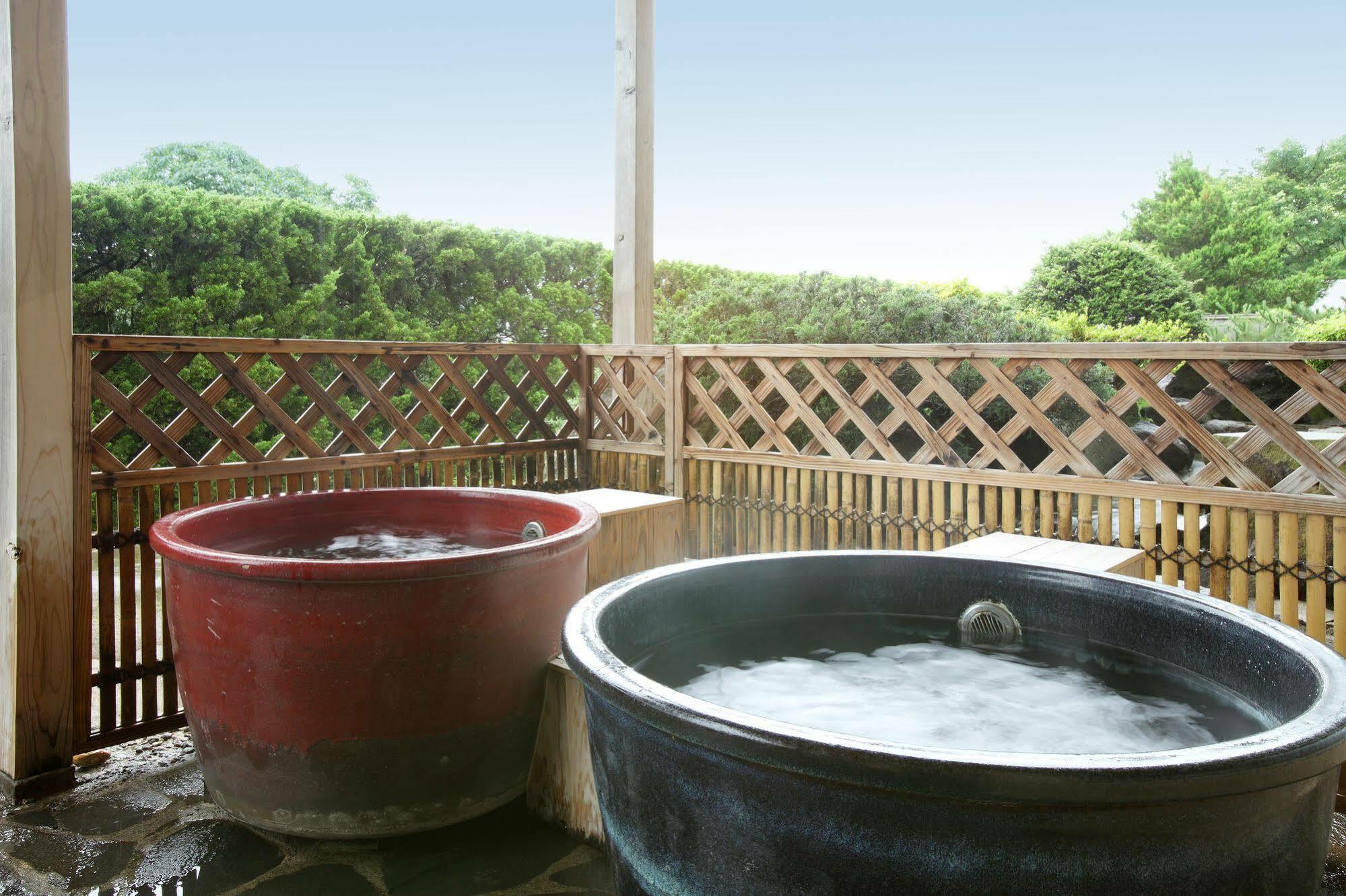 Akita Onsen Satomi Hotel Exterior photo