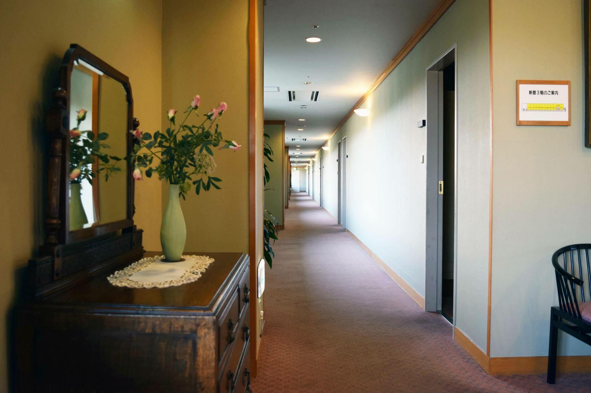 Akita Onsen Satomi Hotel Exterior photo
