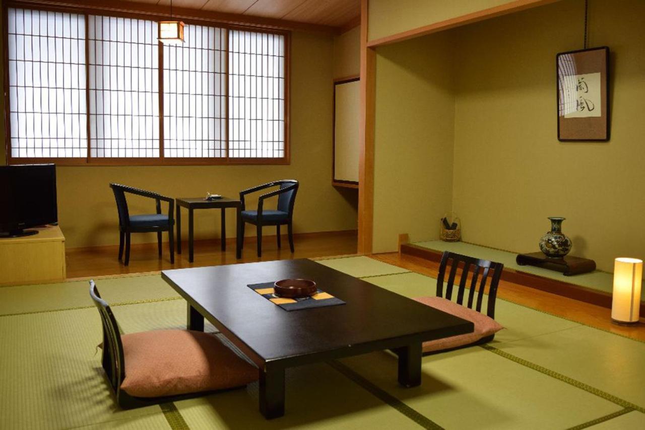 Akita Onsen Satomi Hotel Exterior photo